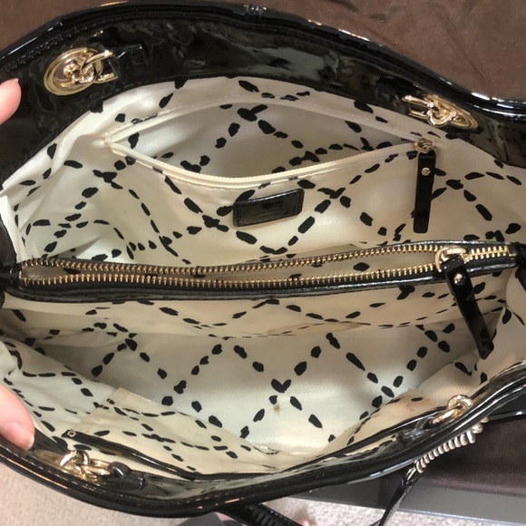 Kate Spade black patent leather handbag. - Picture 7 of 14